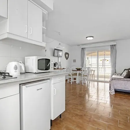 319 Castell Sol Διαμέρισμα